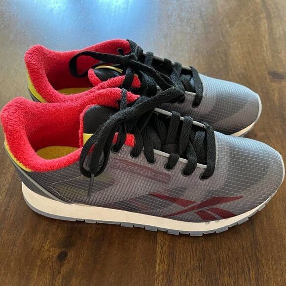 Reebok Other - Reebok Children's running shoes Classic RBK94 RE-1L Concept Sample 005 Size 4,5
